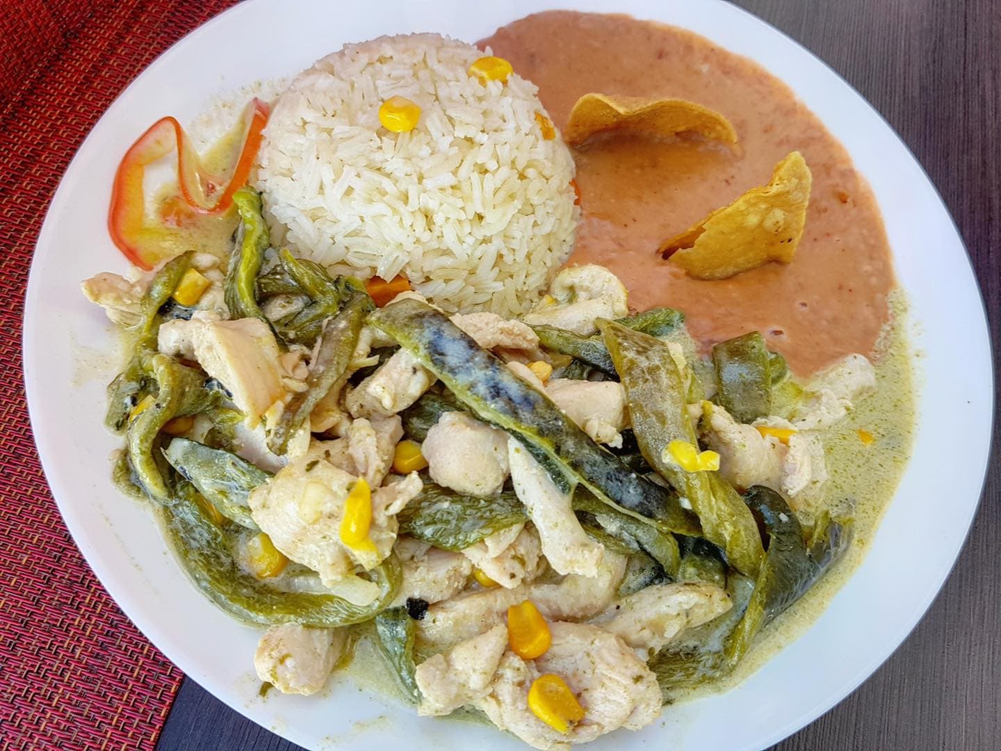 Pollo en Rajas