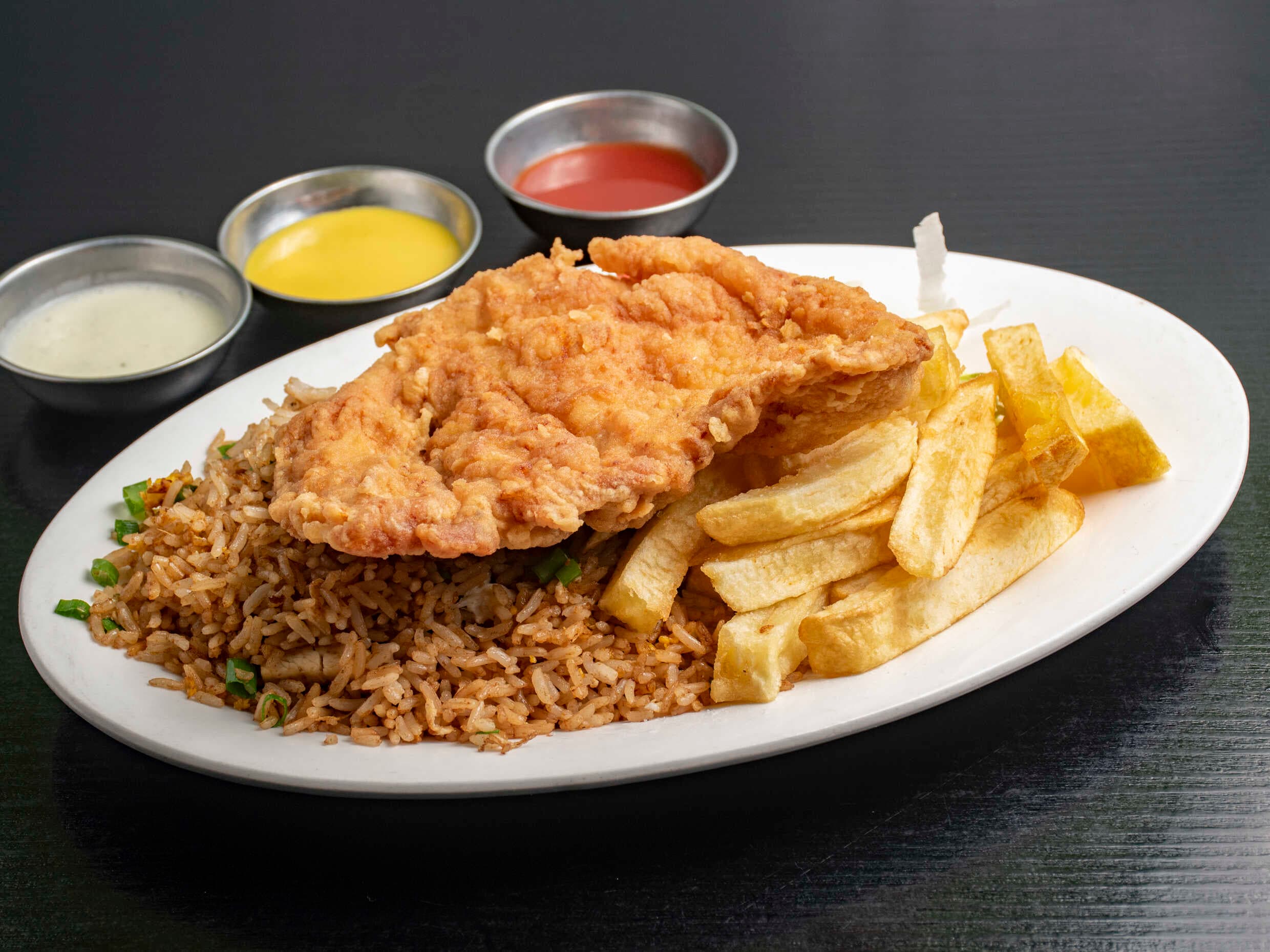 Combo Pecho broaster+chaufa+papas+ensalada+gaseosa