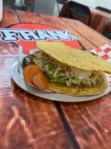 Tostada Gigante