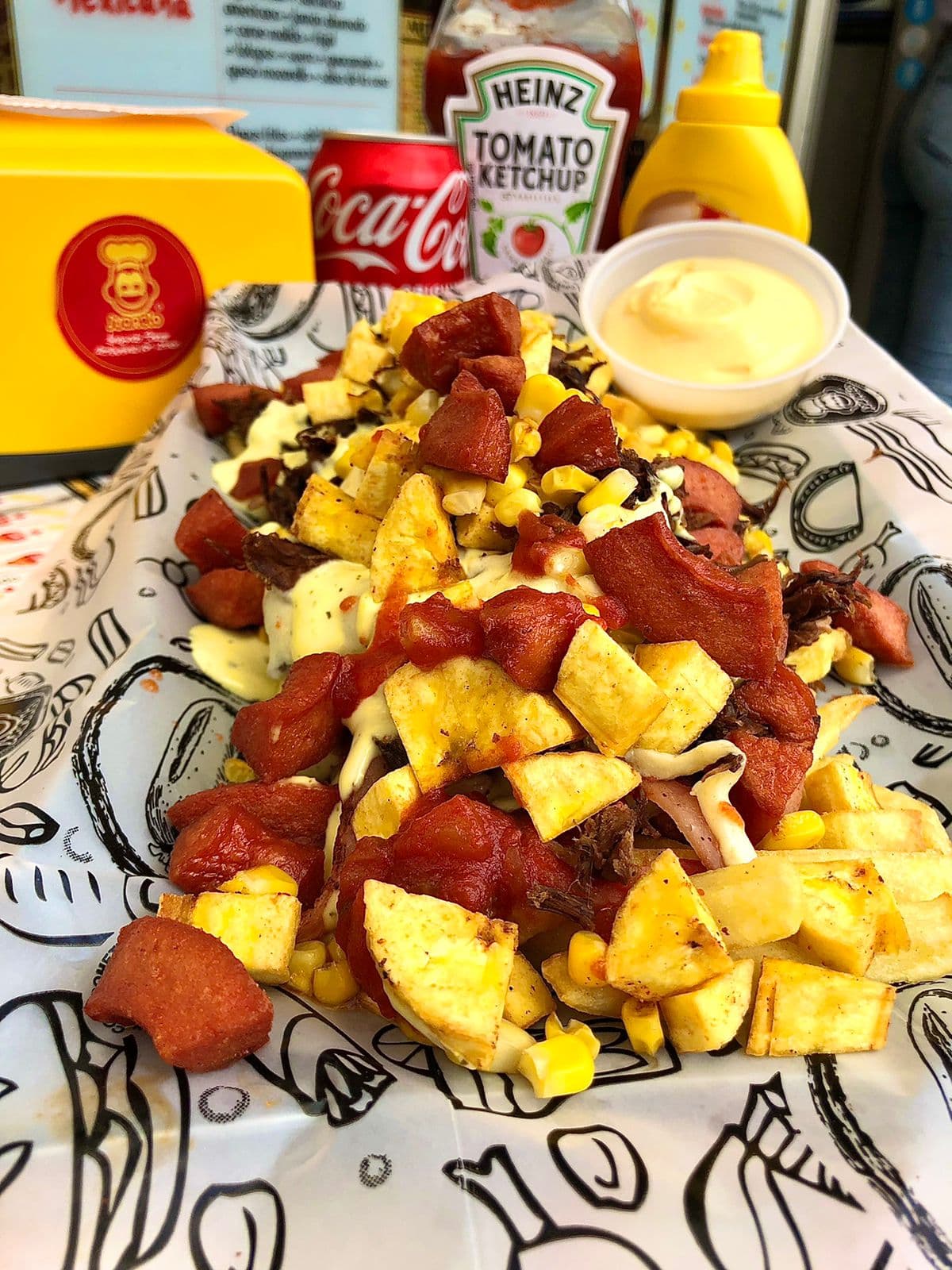Salchipapa Colombiana