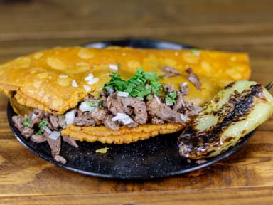 Quesadilla Frita de Bistec