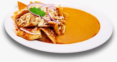 CHILAQUILES CON FRIJOL PUERCO