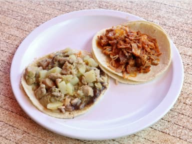 Tacos de Guisado