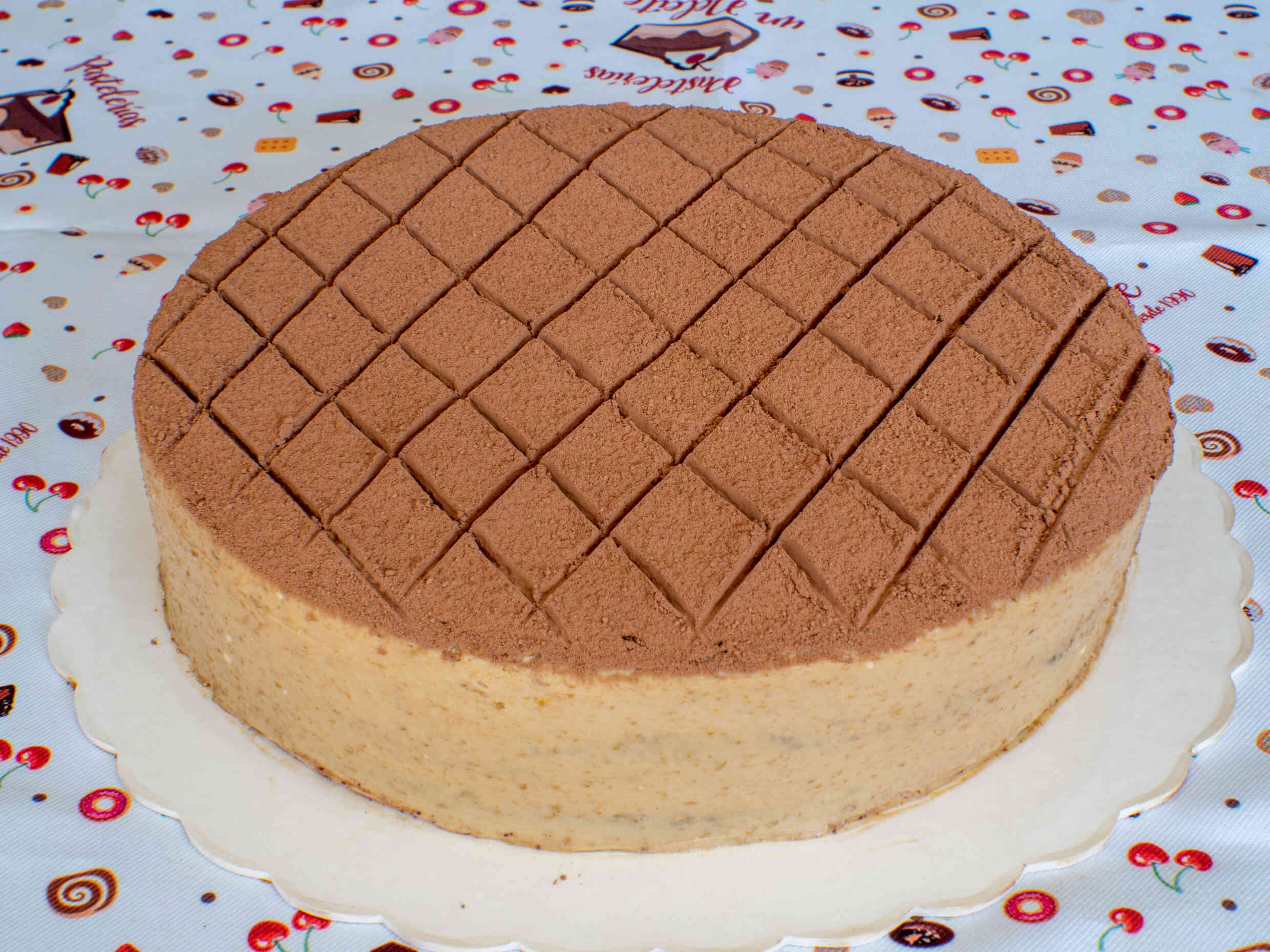 Pastel Tiramisu + paquete Velas Destellos
