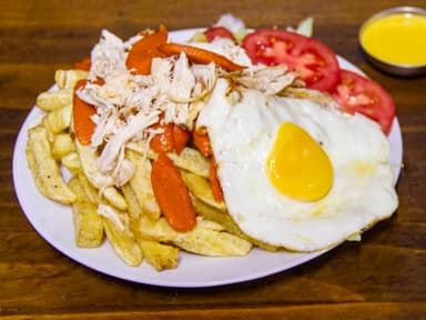 Salchipapa Especial