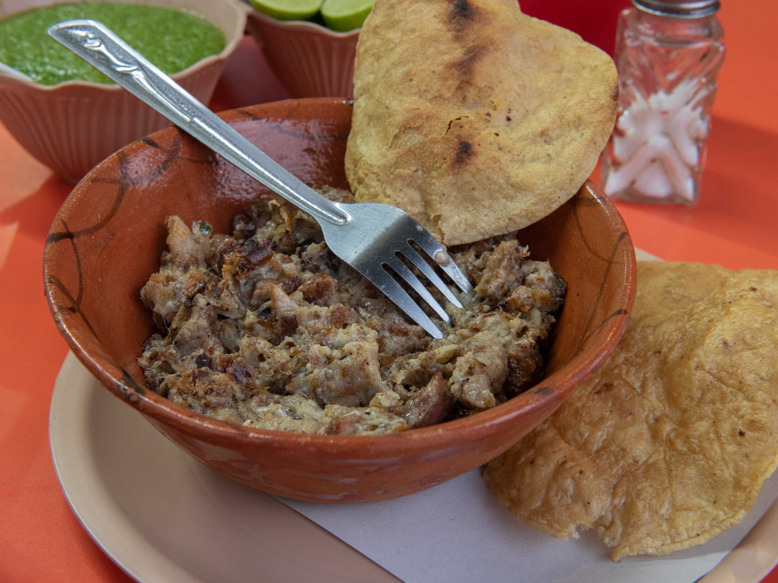 Queso Fundido con Carne