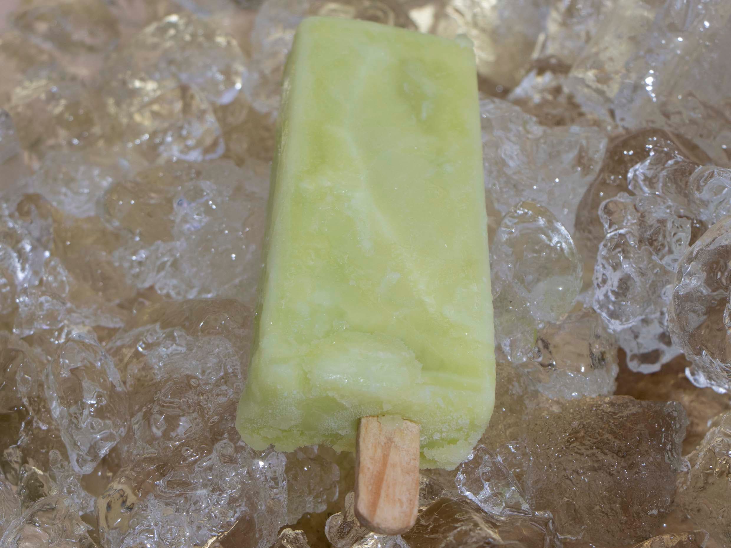 Paleta de Pepino Limón