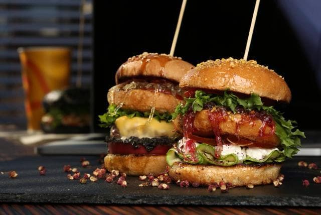 Hamburguesa Mega World T Rex