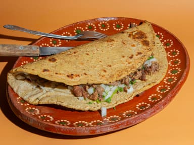 Quesadilla gigante de asada