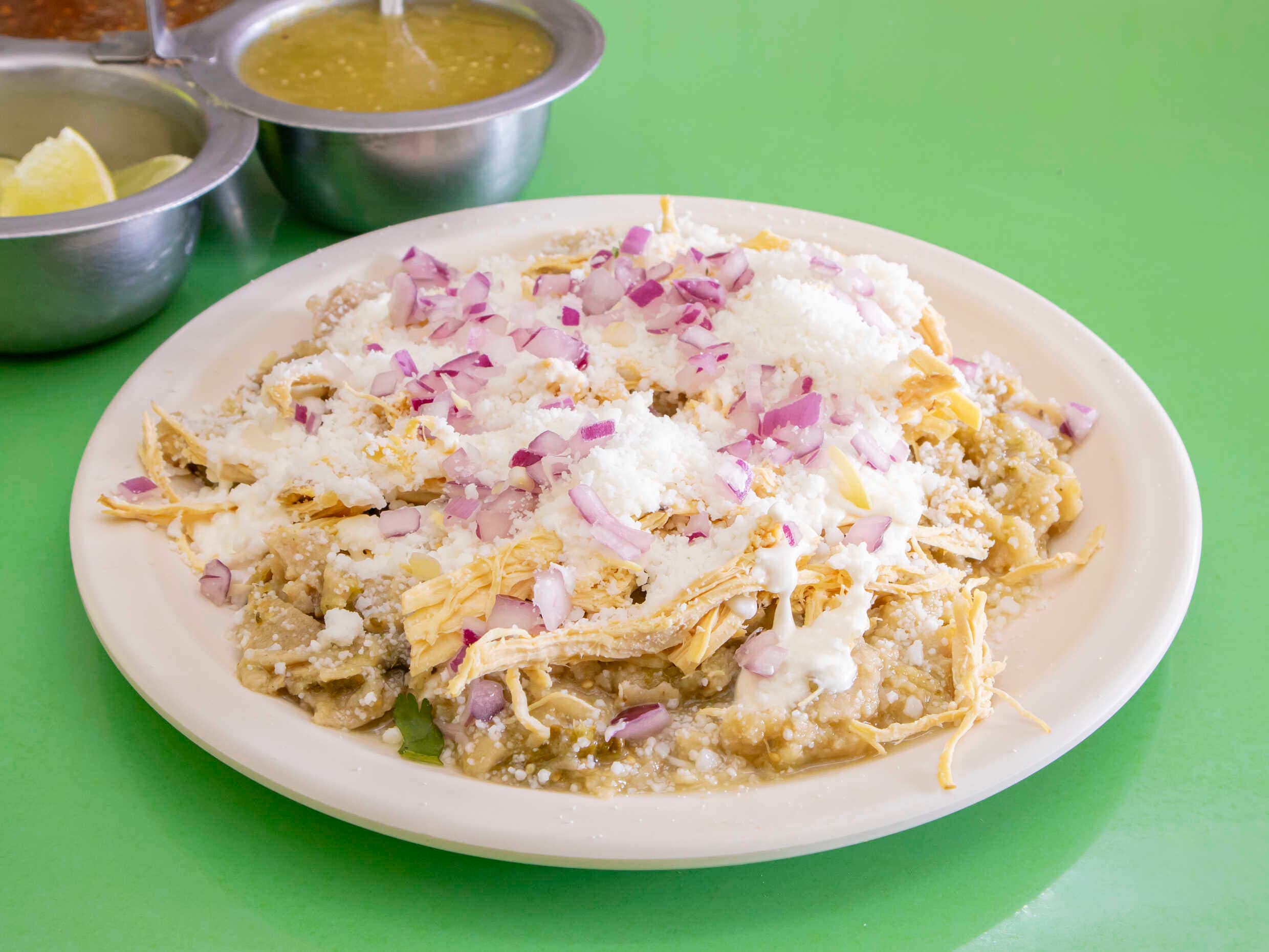 Chilaquiles con Pollo