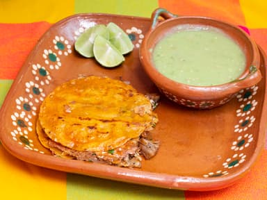 Mulita de birria