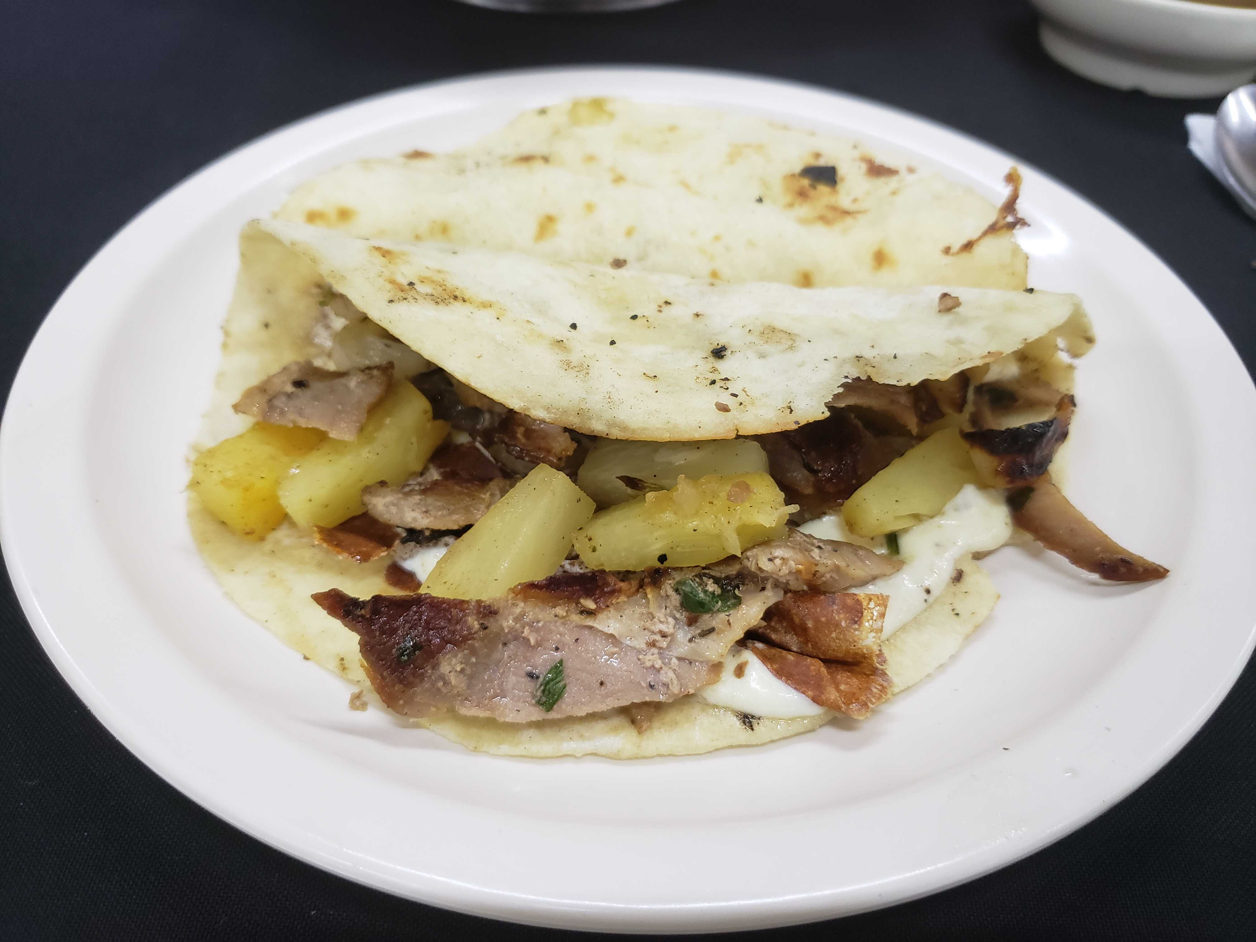 Taco Árabe Hawaiano