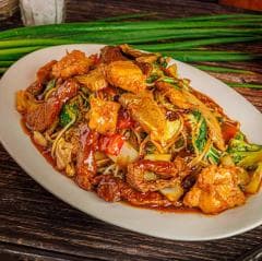 Tallarín Mixto