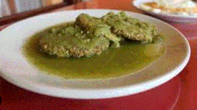 Tortas de Pollo en Salsa Verde