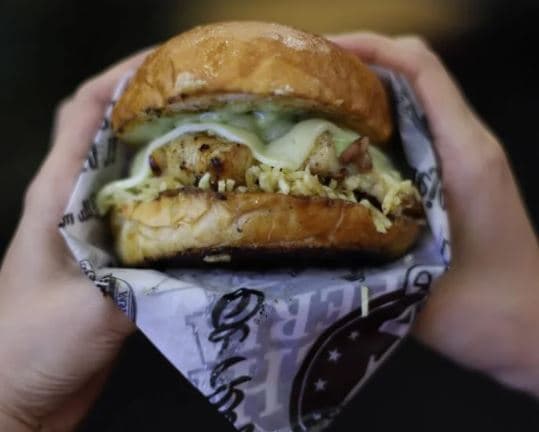 Combo La Quesuda Pollo + papas