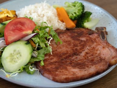 Almuerzo Ejecutivo a elegir + Refresco
