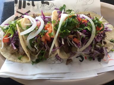 Tacos de bistec de sirloin