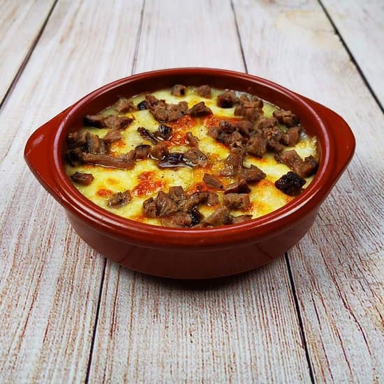 Queso fundido de Arrachera