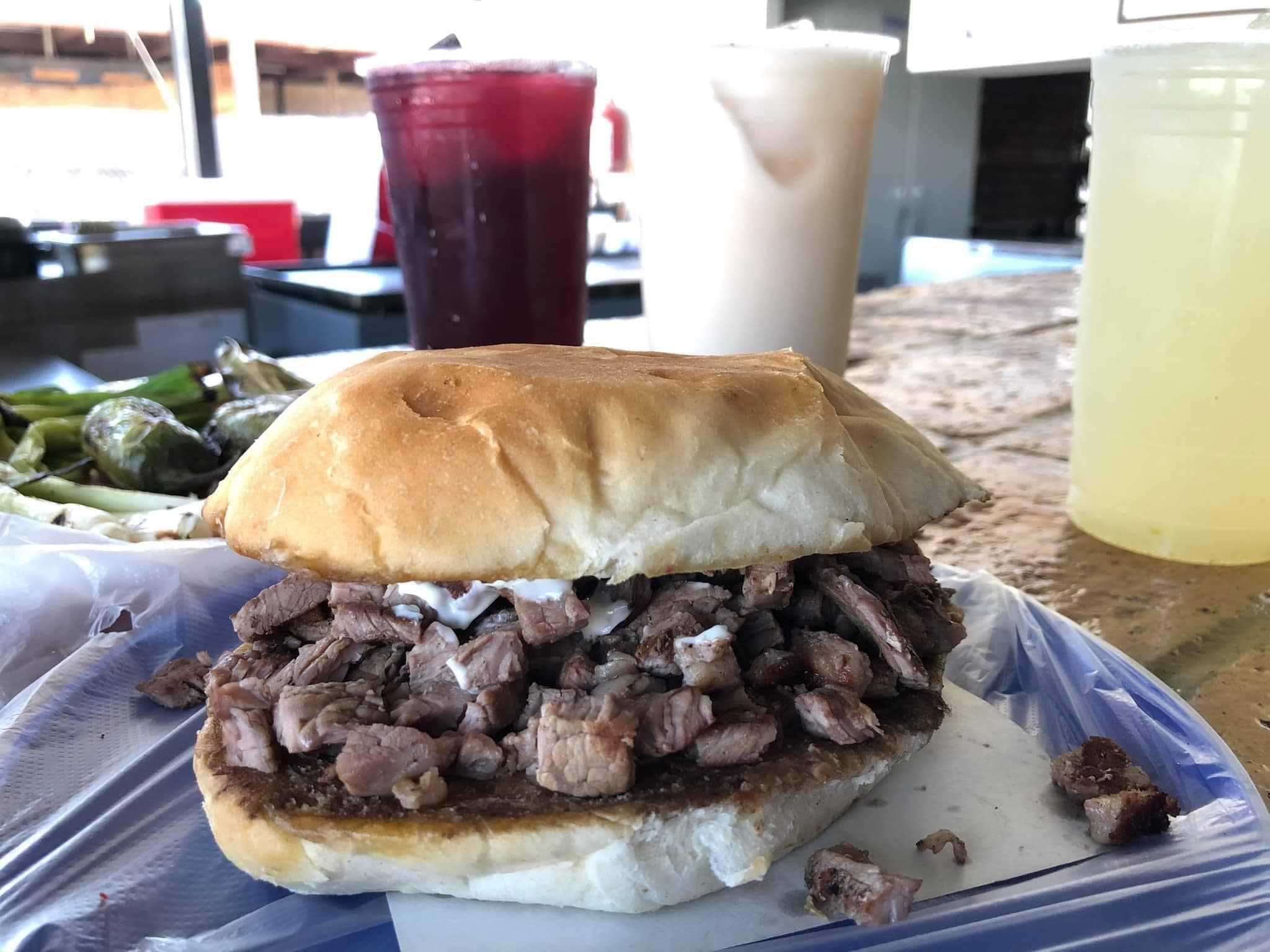 Torta con Carne + Bebida