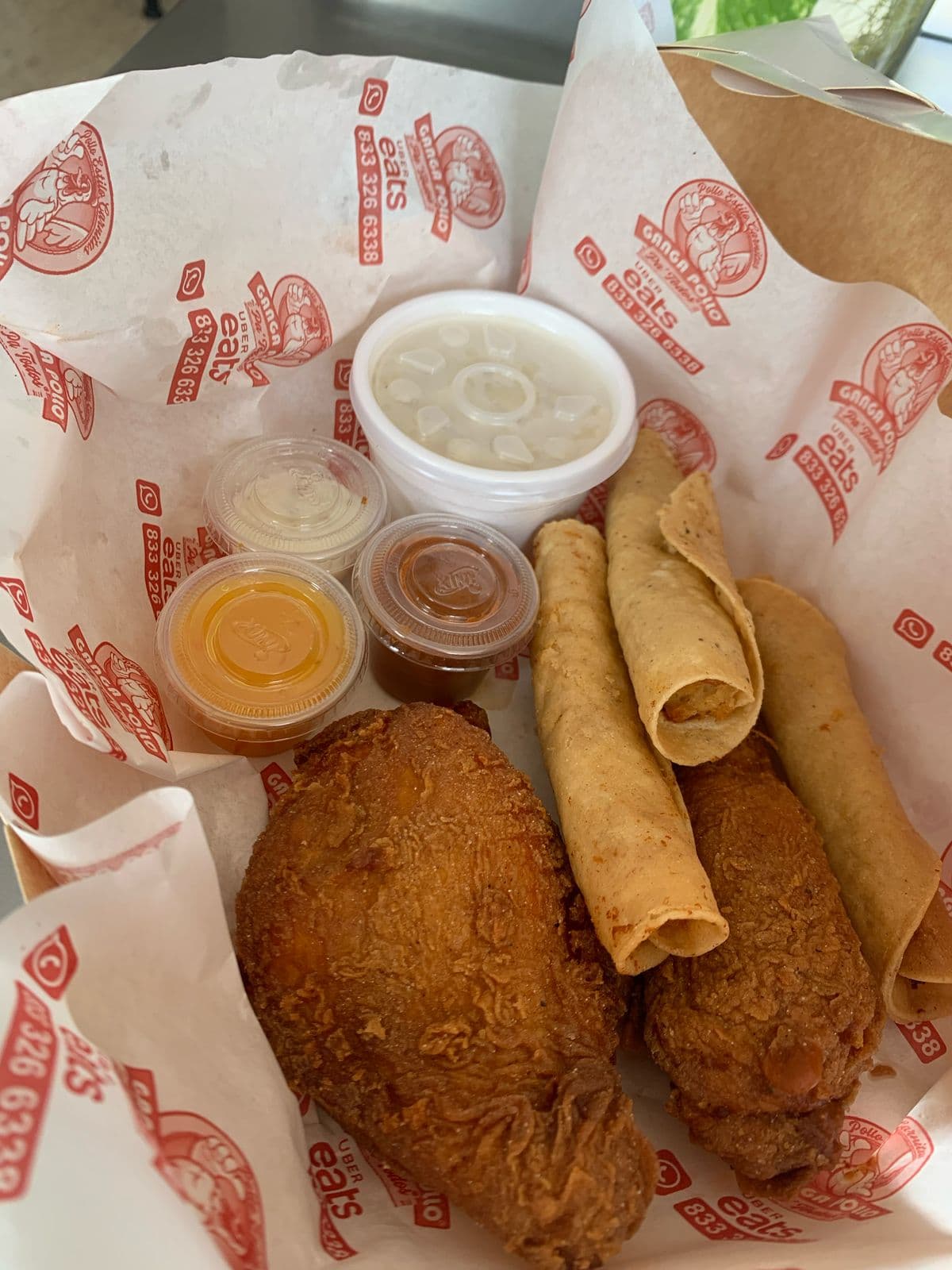 Pollo Crujiente Pechuga y Ala