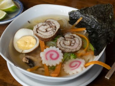 Ramen con Rodajas de Cerdo