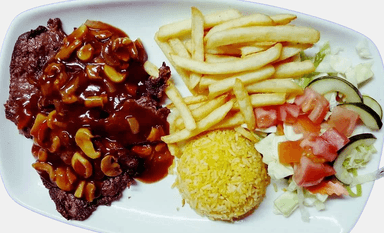 Bistec Lomo a las Brasas en Salsa Champiñones