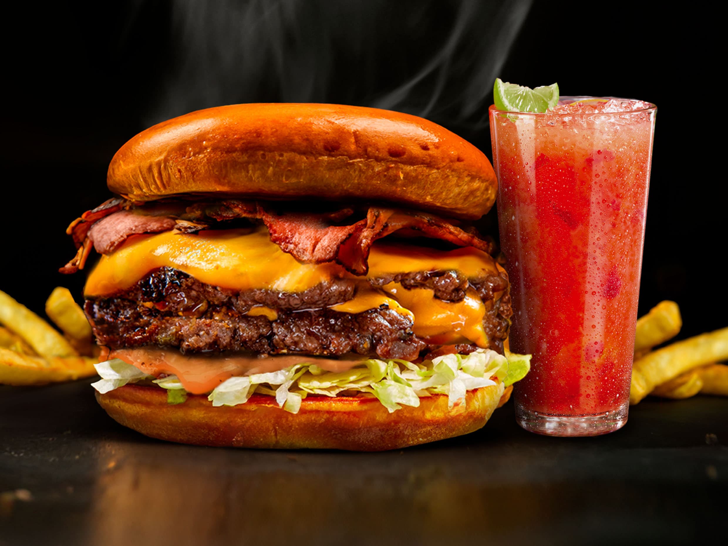 Bacon Cheeseburger y Bebida