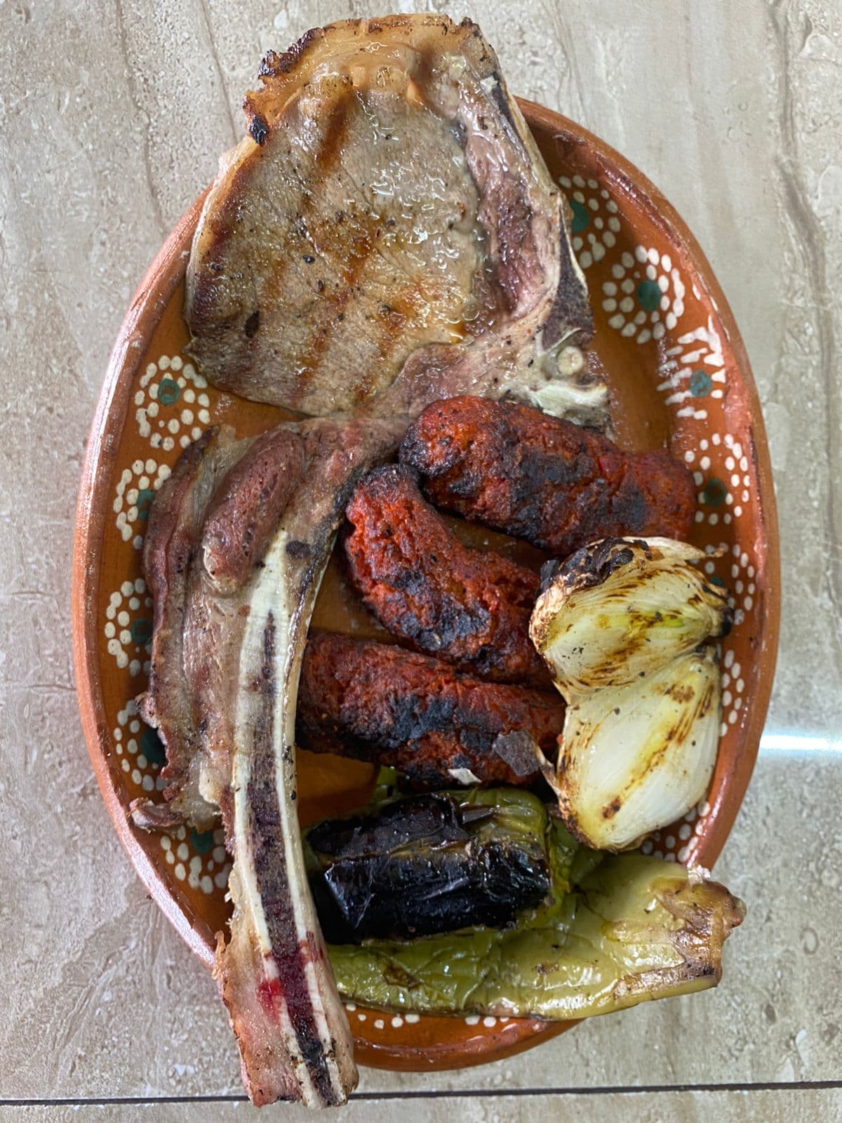 Orden Mixta Chuleta y Chorizo (250gr Pesado Crudo)