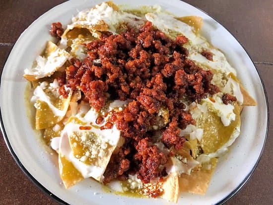 Chilaquiles con Longaniza