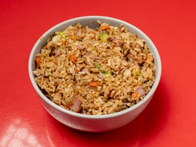 Yakimeshi de carne