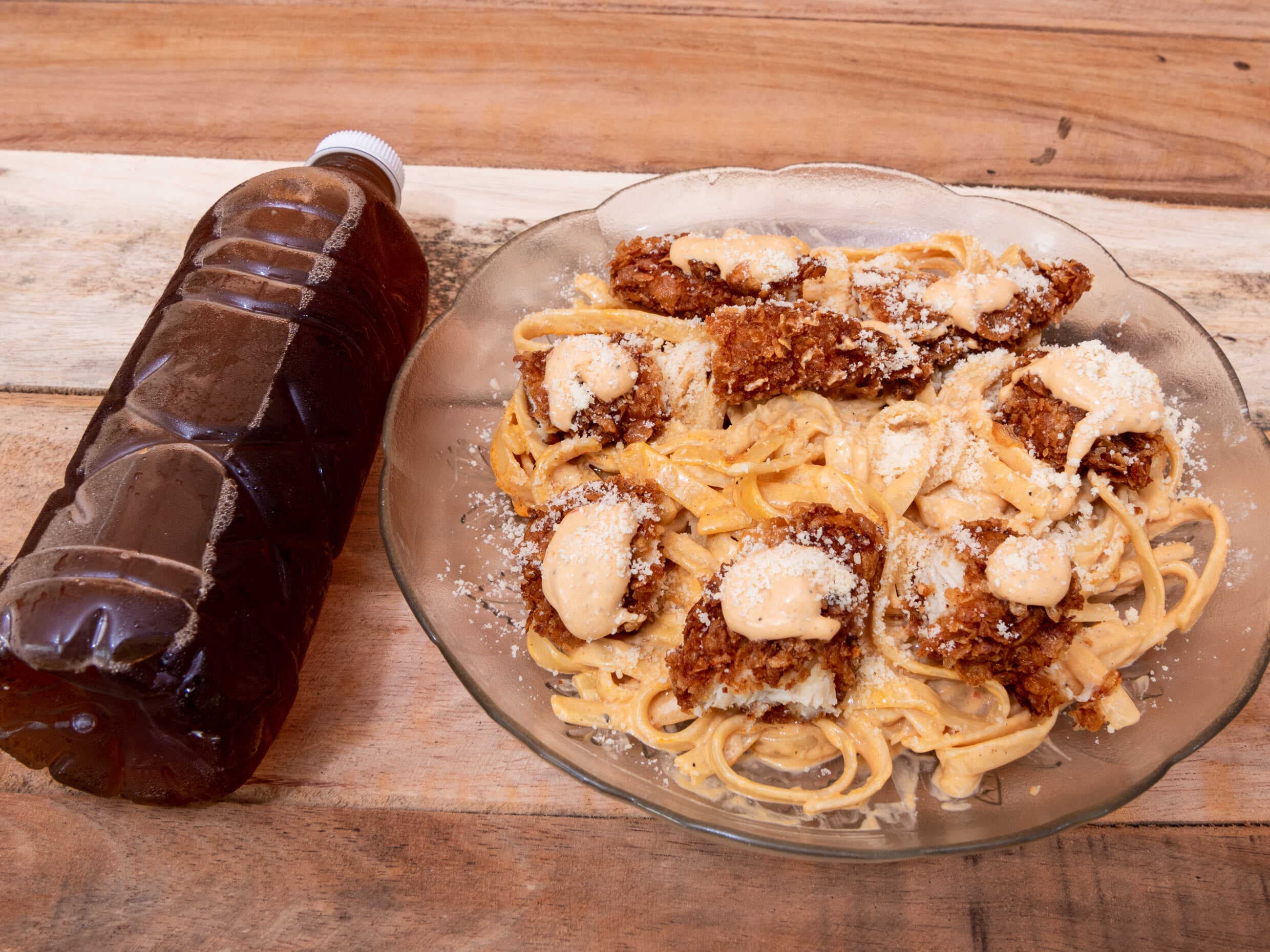 Combo pareja PASTA ALFREDO /CHIPOTLE /COCA