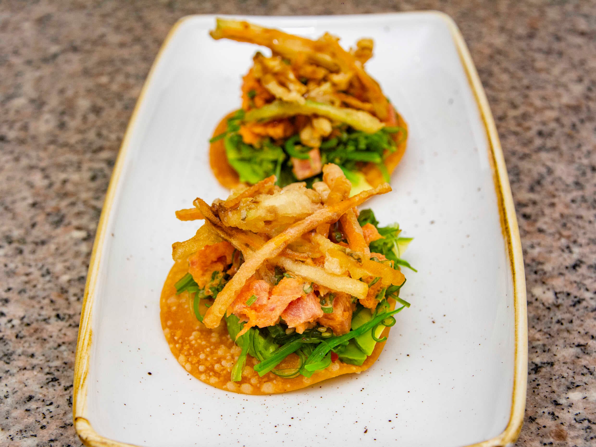 Tostadas De Atún (2 Pzs.)