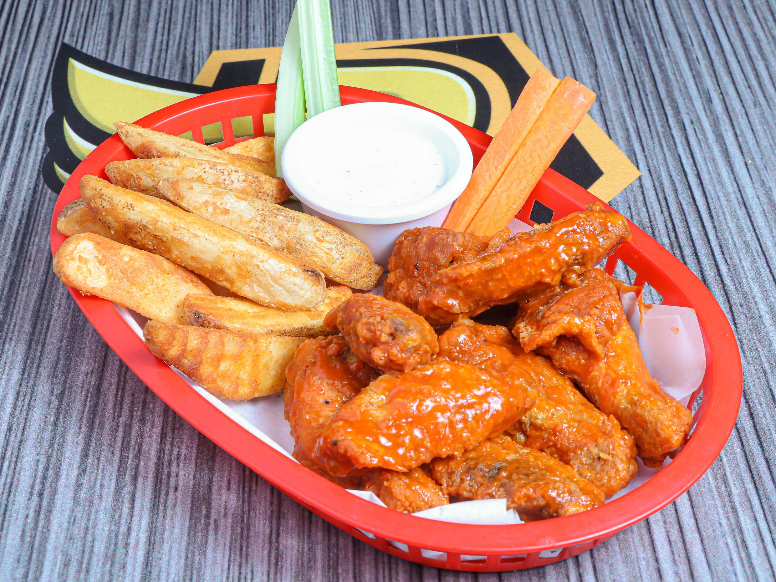 Combo Alitas + Papas Gajo + Bebida