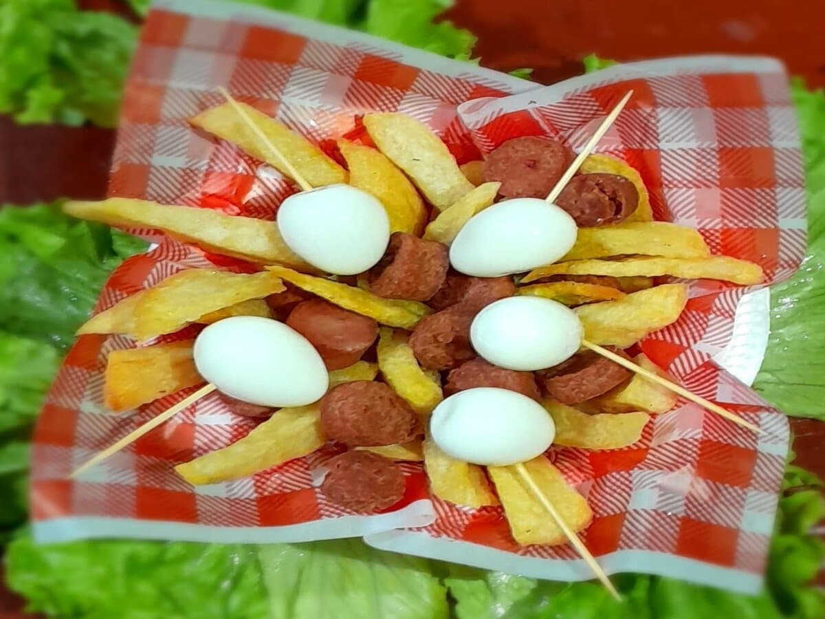 Salchipapa Personal  + Gaseosa.