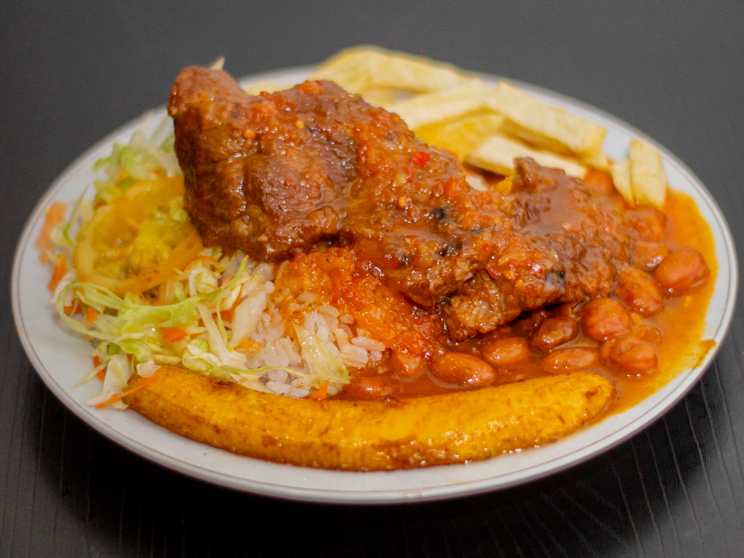 Almuerzo Económico con Sobrebarriga