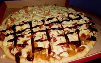 Pizza Combinada Mediana 8 Porciones