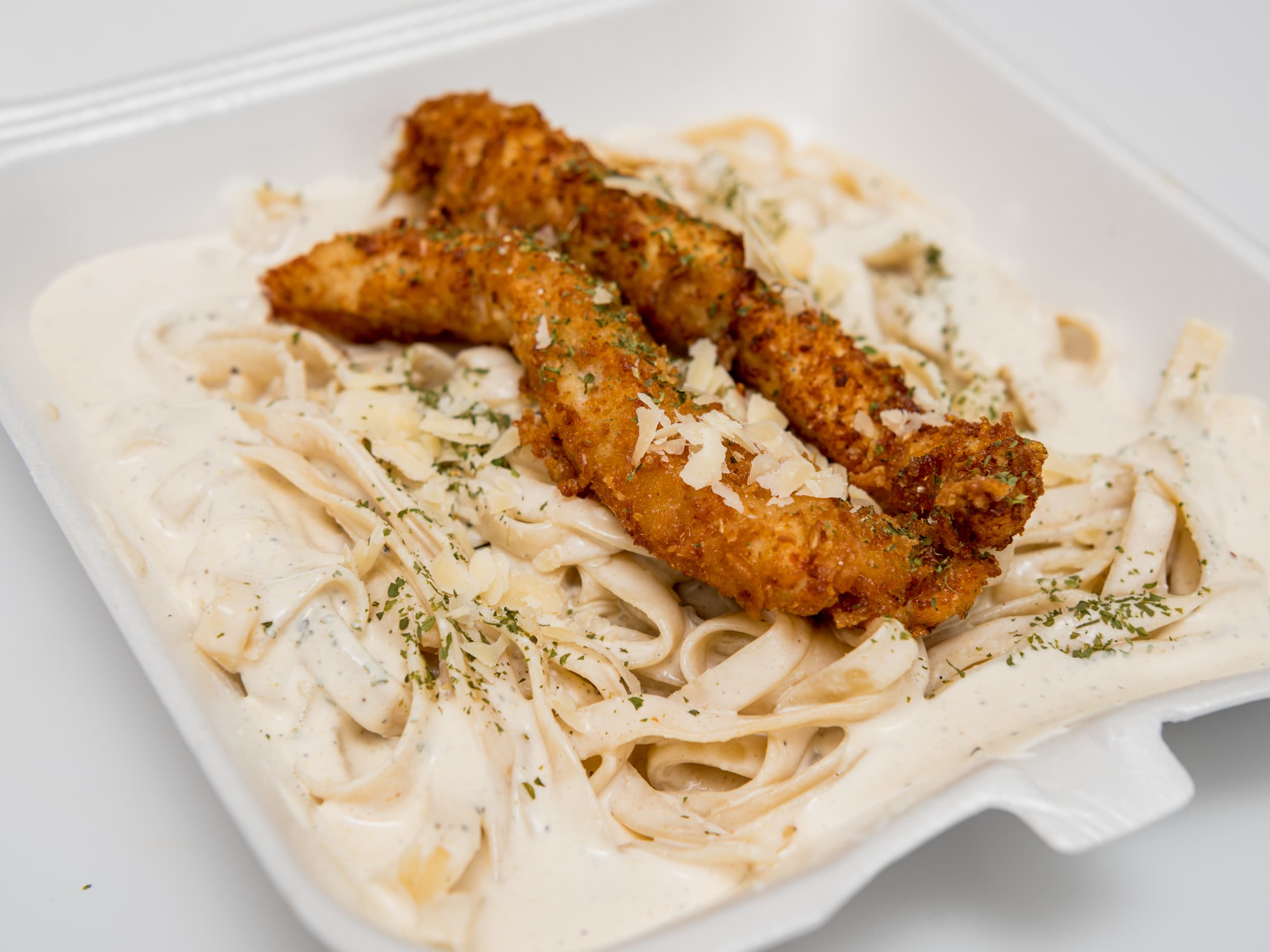 FETUCCINI ALFREDO CON DOS TIRAS