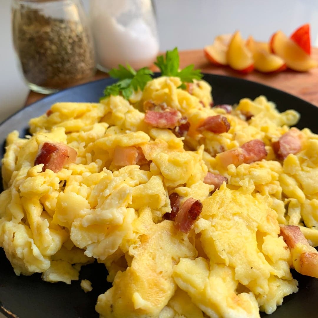 Huevos con Tocino