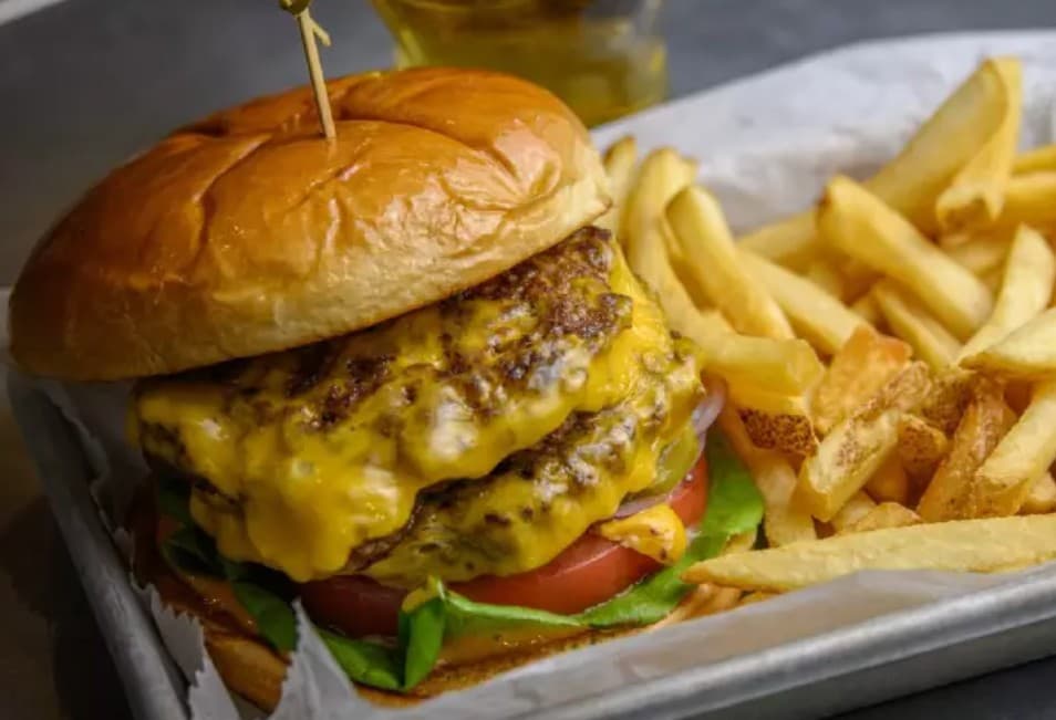 Bacon Cheese y Refresco