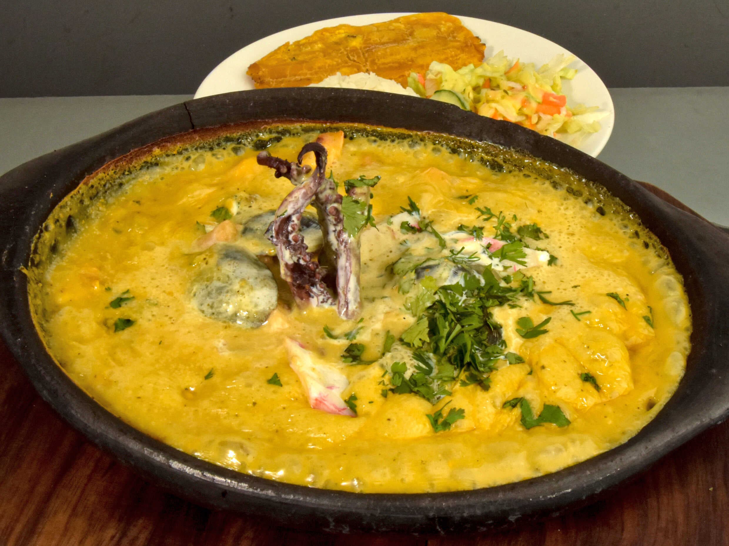 Combo Cazuela de Mariscos