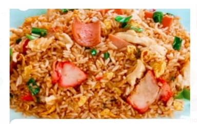 Arroz con Pollo, Huevo y Olores