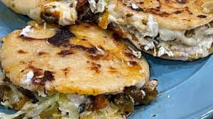 Gordita Asado Rojo