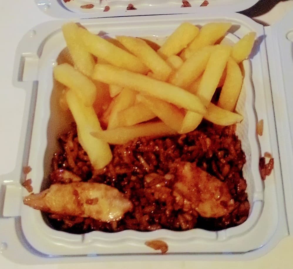 Porción cantones chino papas fritas