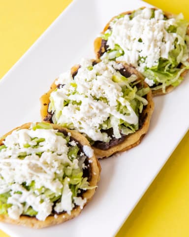 Sope de Carne Asada