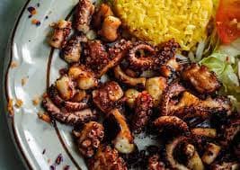 Pulpo al Mojo de Ajo