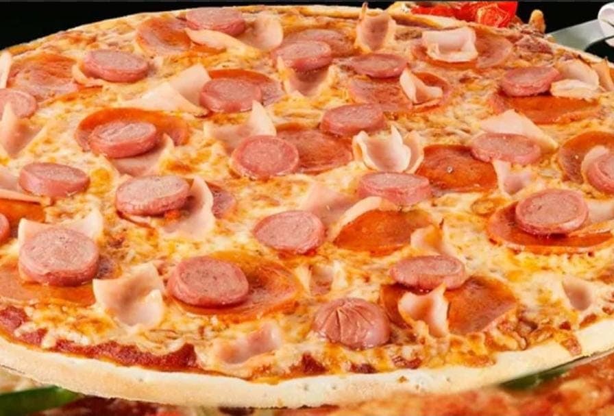 Pizza Carnes Frías