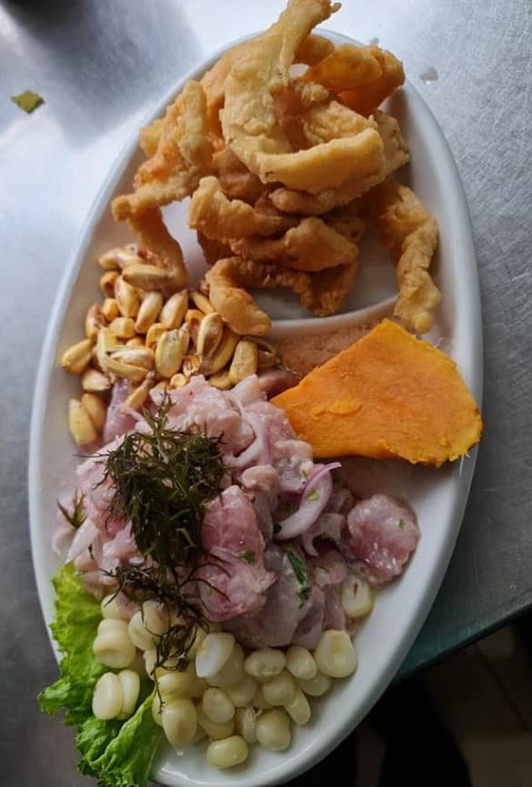 Chicharrón de Pescado y Ceviche