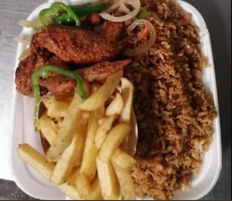 Combo Arroz Chino con Alitas de Pollo