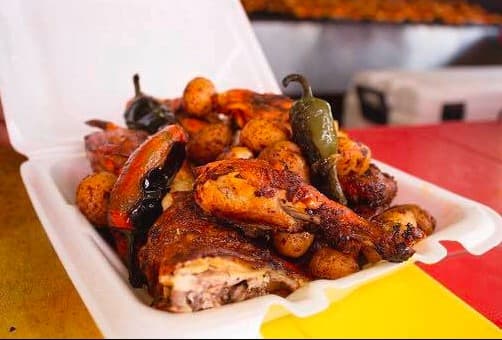 POLLO Y MEDIO