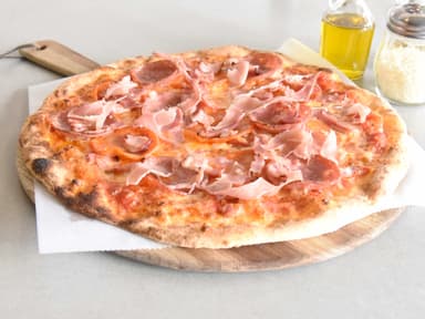 Pizza del Mundo Carnívora